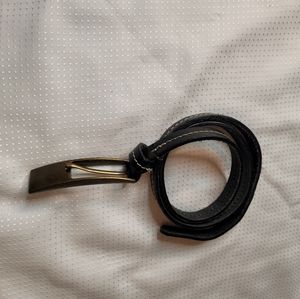 DANIER LEATHER SMALL BLACK BELT. 1st hole at 29".Last hole at 32.5"